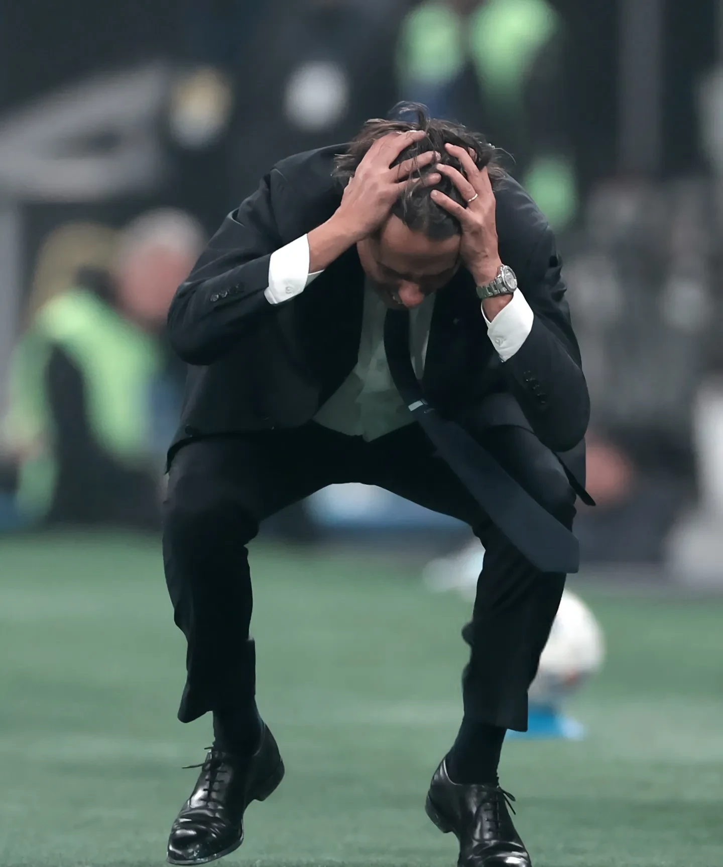 BOB体育官方关于冲刺阶段皇家马德里备战法国杯,伤情更新细节曝光,引发热议,更衣室氛围转暖的信息