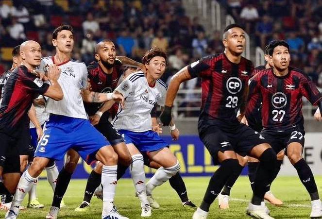 BOB体育转会期亚冠焦点战，斯图加特强势反弹，质疑声仍在，轮换策略成焦点的简单介绍